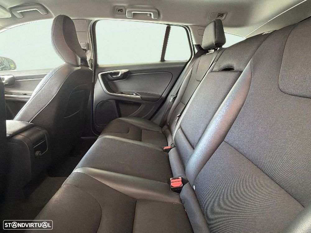 Volvo V60 - 17