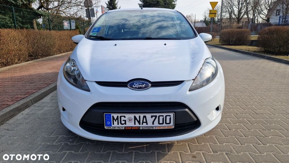 Ford Fiesta 1.25 Ambiente - 2