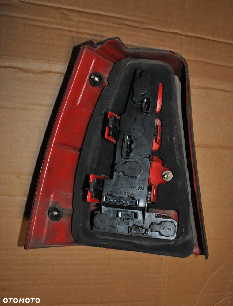 Lampa prawy tył Volkswagen Golf IV kombi - 2