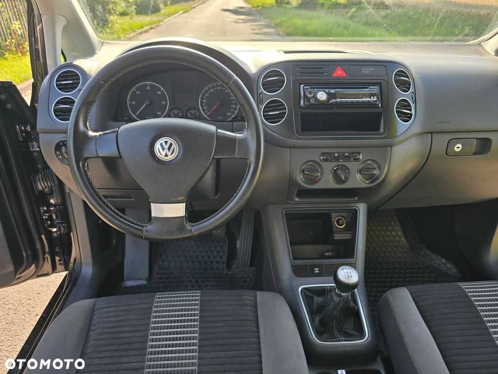 Volkswagen Golf Plus - 19