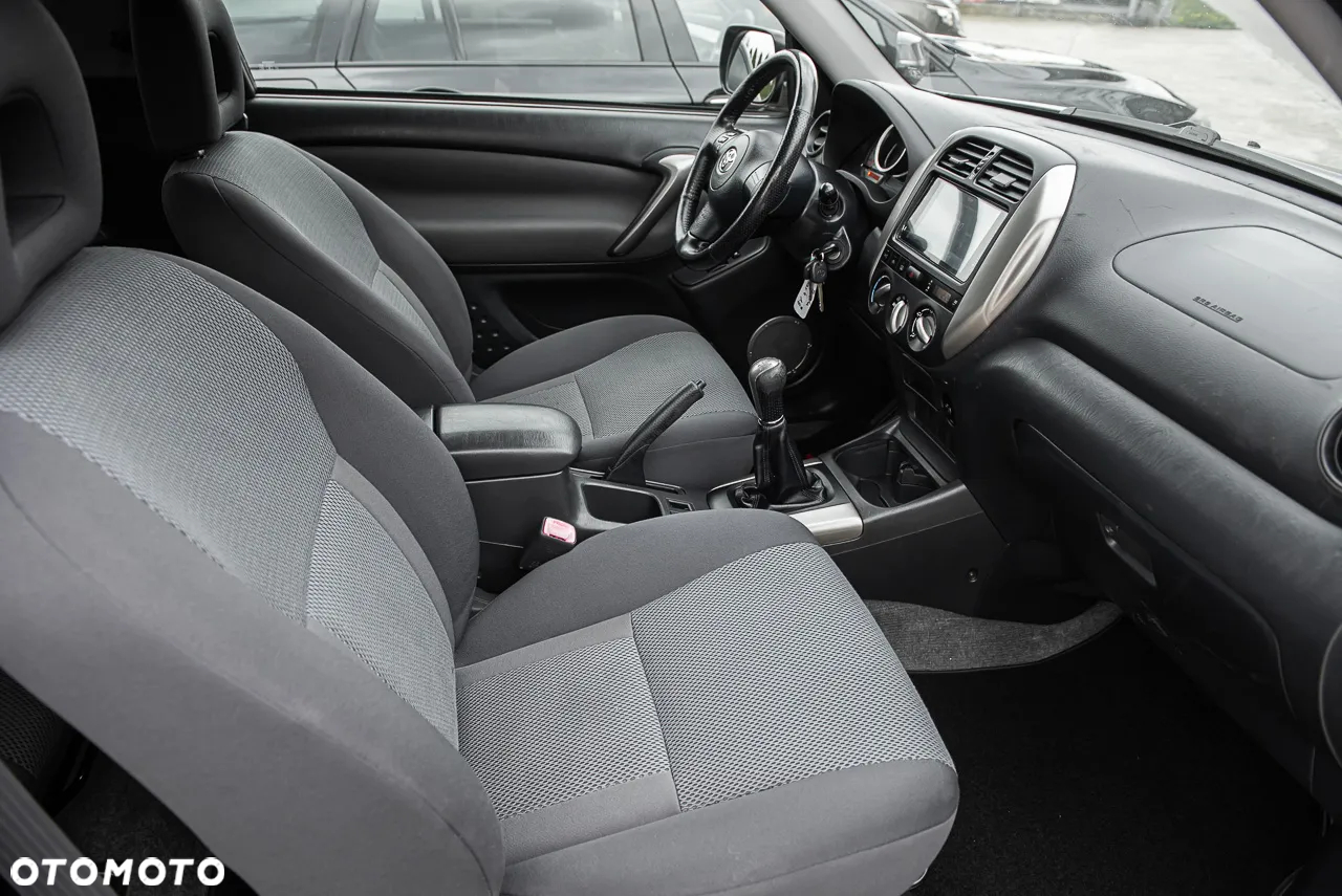 Toyota RAV4 - 13