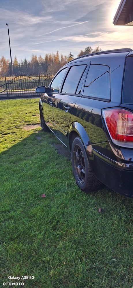 Opel Astra III 1.9 CDTI Cosmo - 2