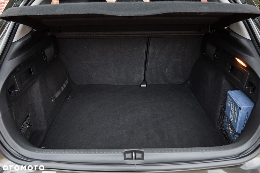 Citroën C4 HDi 90 Attraction - 23