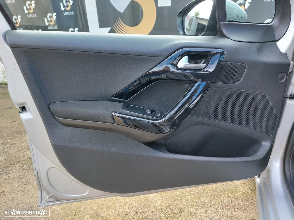 Peugeot 208 1.4 HDi Active - 14