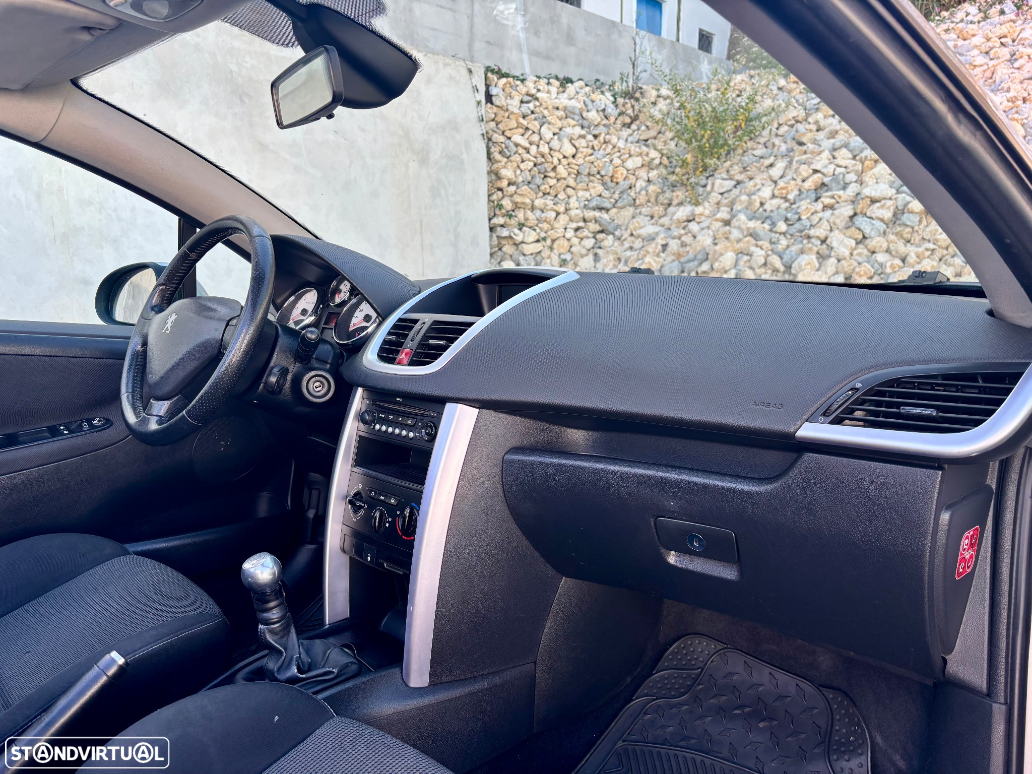 Peugeot 207 CC 1.6 HDi FAP Sport - 31