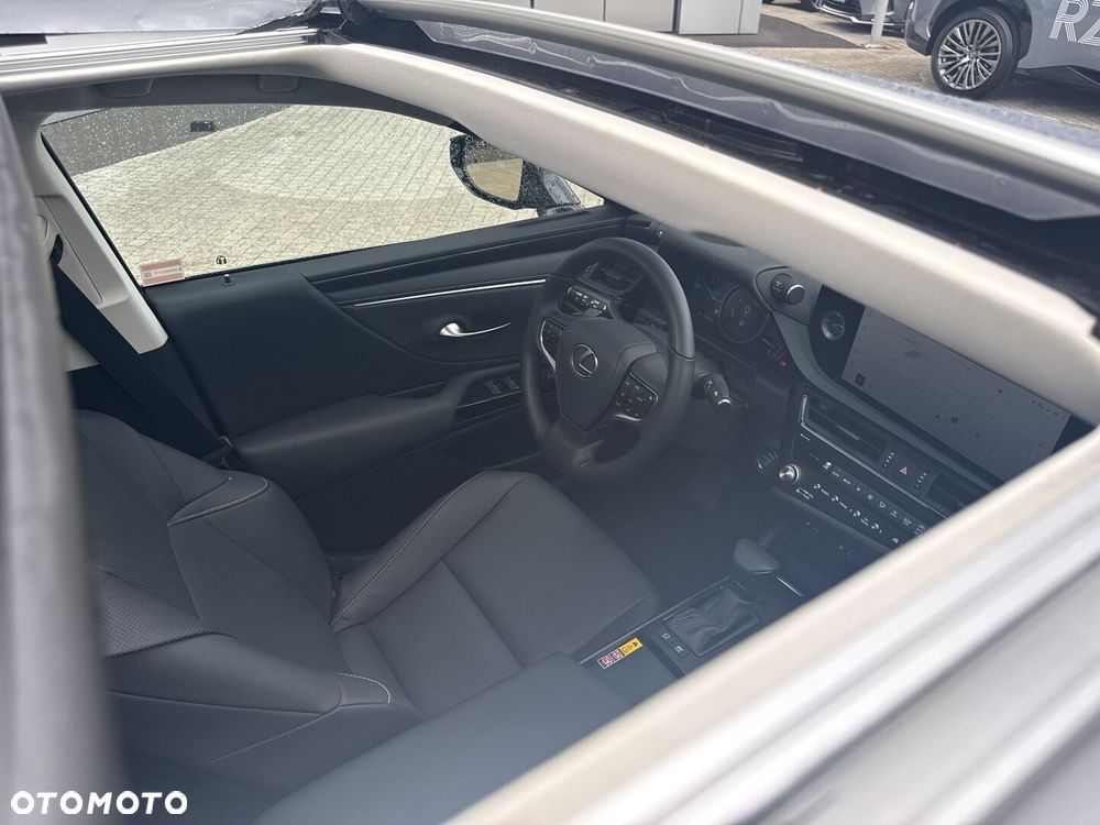 Lexus ES 300h Business Edition - 27