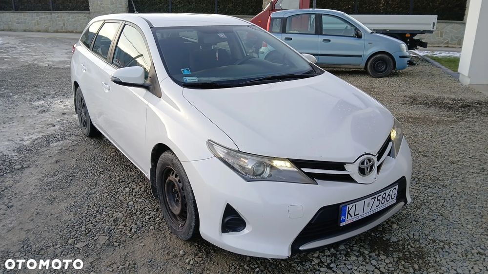 Toyota Auris 1.4 D-4D Life - 10