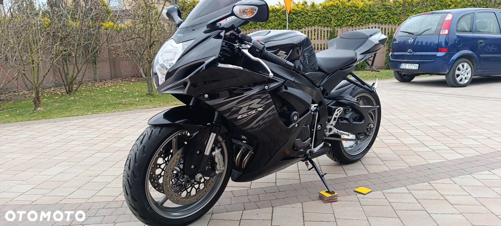 Suzuki GSX-R - 8