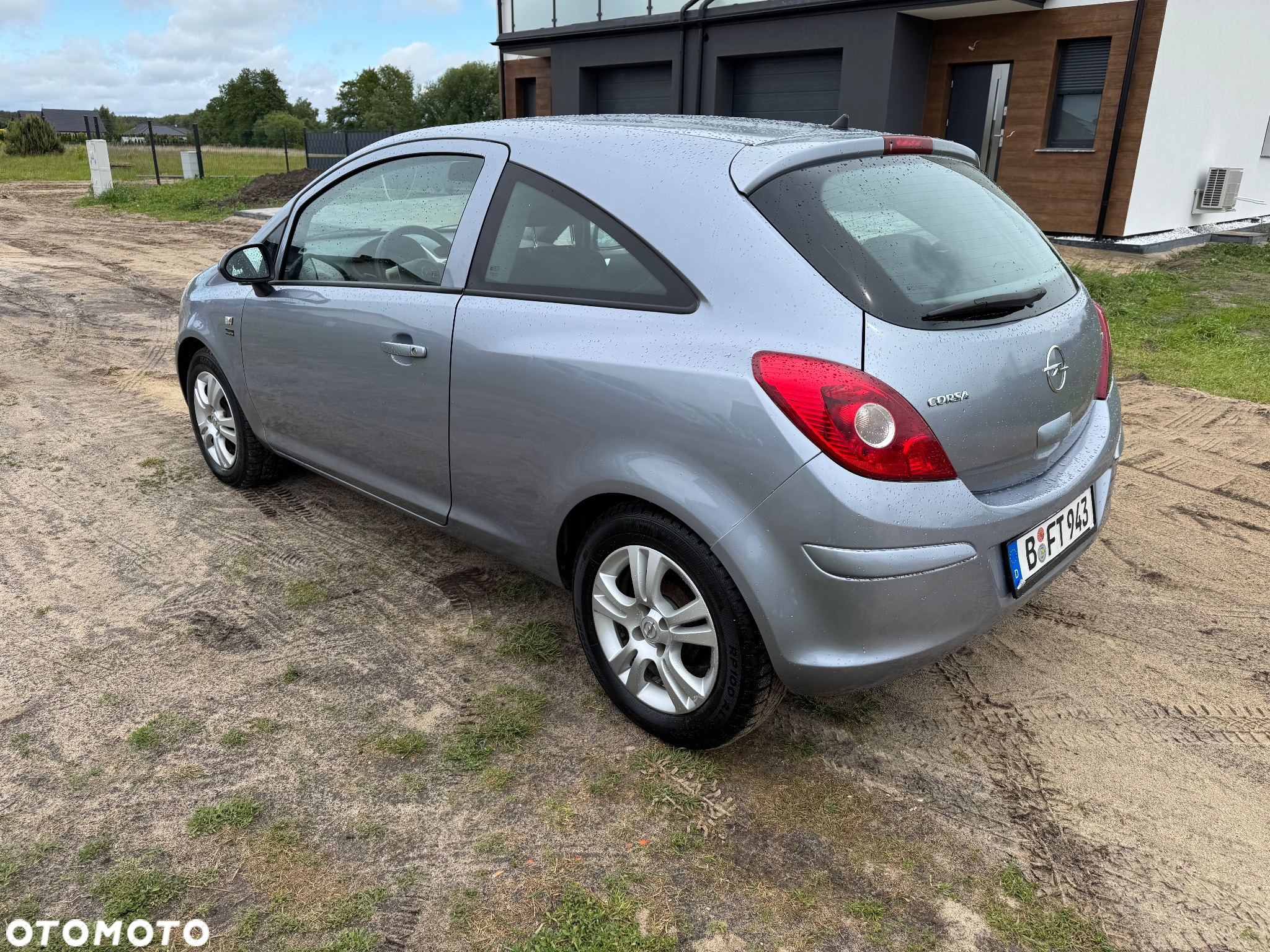 Opel Corsa 1.2 16V Cosmo - 12