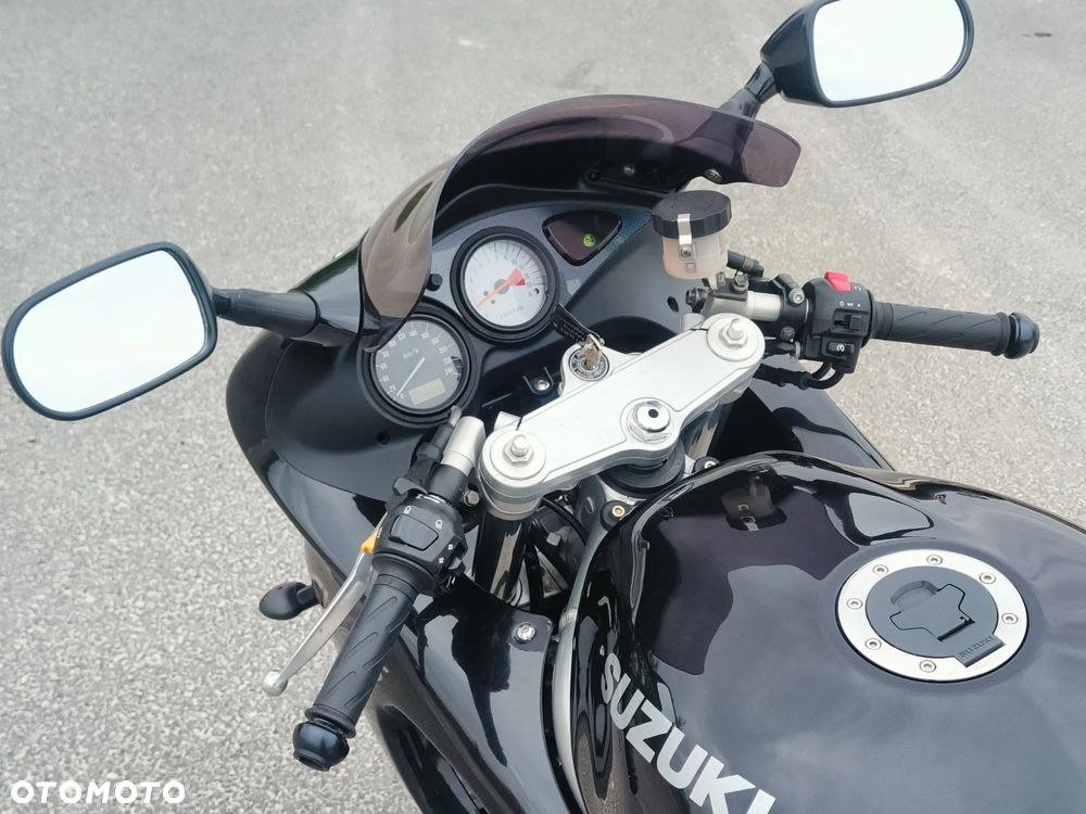 Suzuki SV - 20