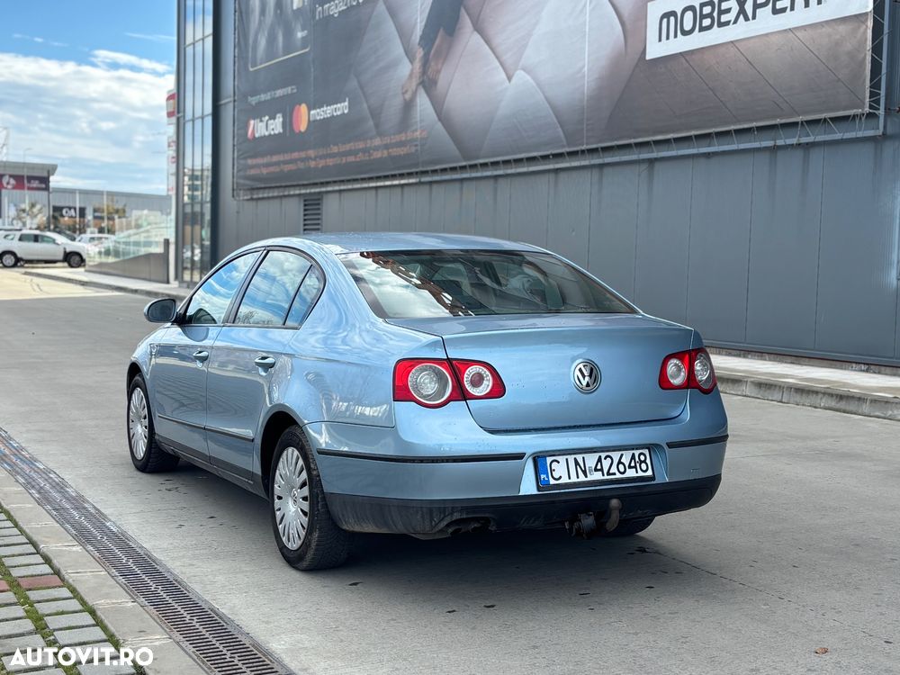 Volkswagen Passat 1.9 TDI Trendline - 2