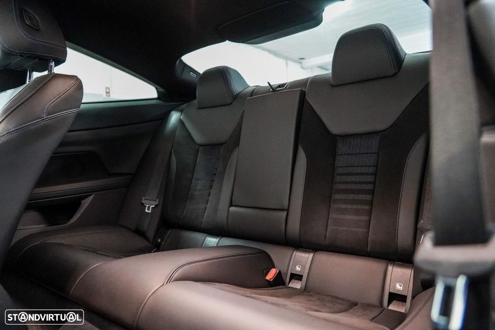 BMW 420 Gran Coupé i Pack Desportivo M Auto — fotografia 7
