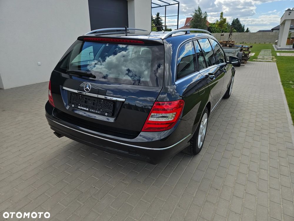 Mercedes-Benz Klasa C 200 (BlueEFFICIENCY) 7G-TRONIC Elegance - 7