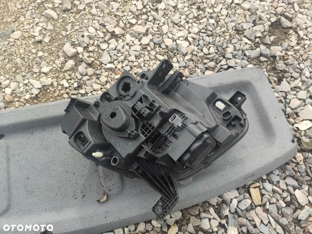 CC Lampa Lewy Przód Przednia Smart FORTWO III led a4539063501 - 5