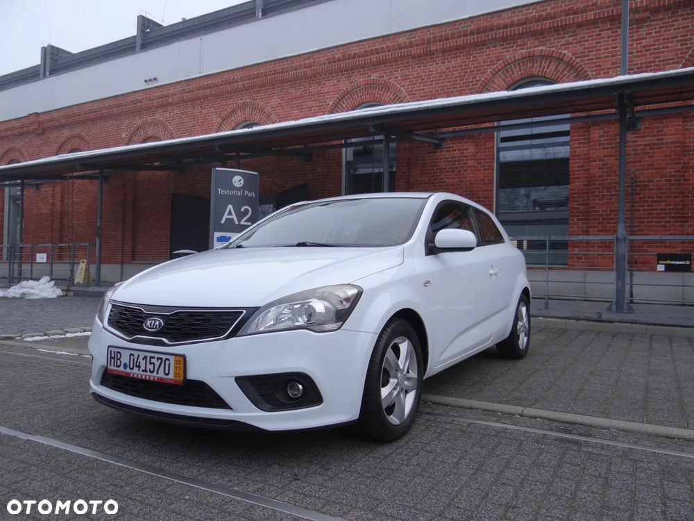 Kia ProCeed 1.4 CVVT Dream-Team Edition - 5