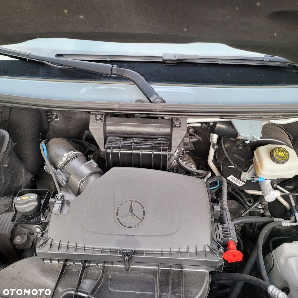 Mercedes-Benz Sprinter - 12