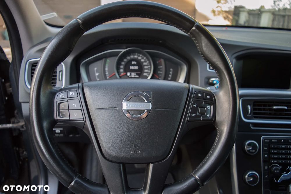 Volvo S60 D3 Geartronic Business Edition - 18