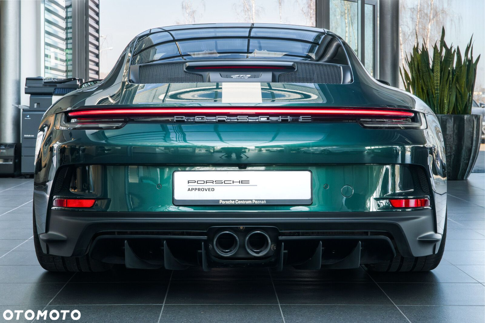 Porsche 911 GT3 Touring PDK - 6