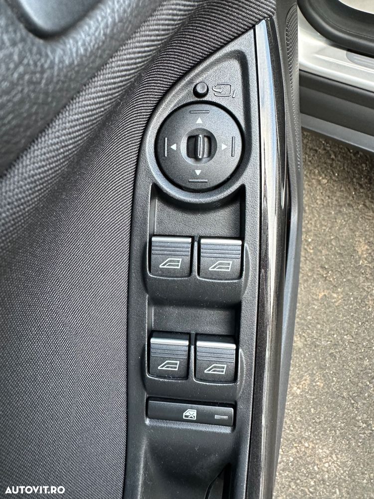 Ford Focus Turnier 1.5 TDCi DPF Start-Stopp-System Titanium - 22