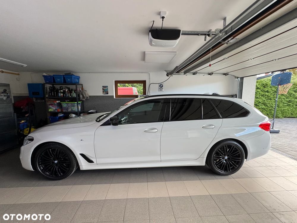 BMW Seria 5 520d Touring M Sport Edition - 32