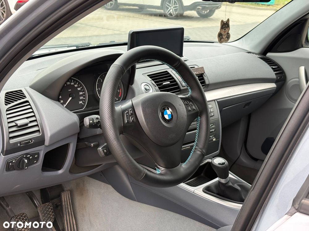 BMW Seria 1 120d - 14