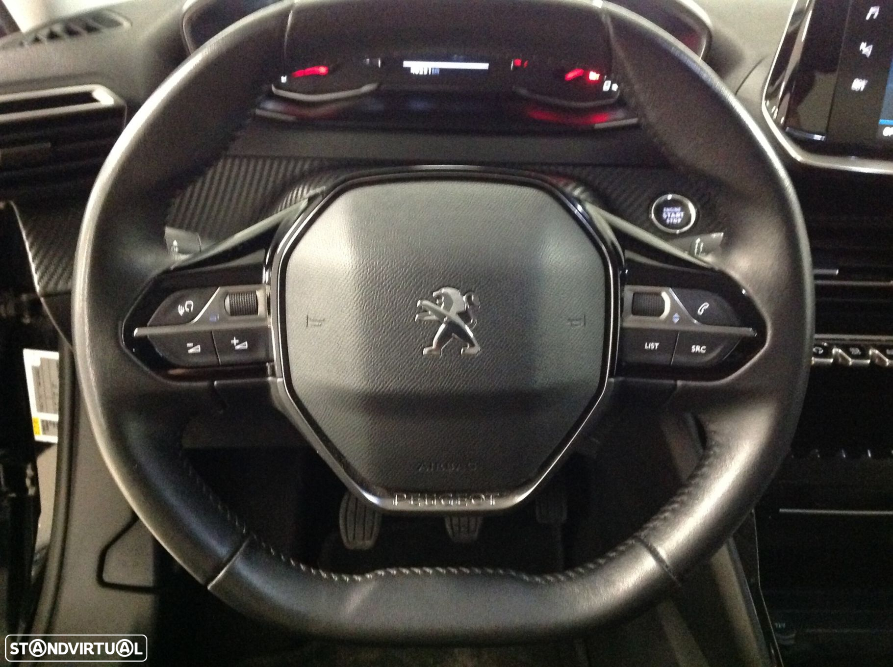 Peugeot 2008 1.2 PureTech Allure - 37
