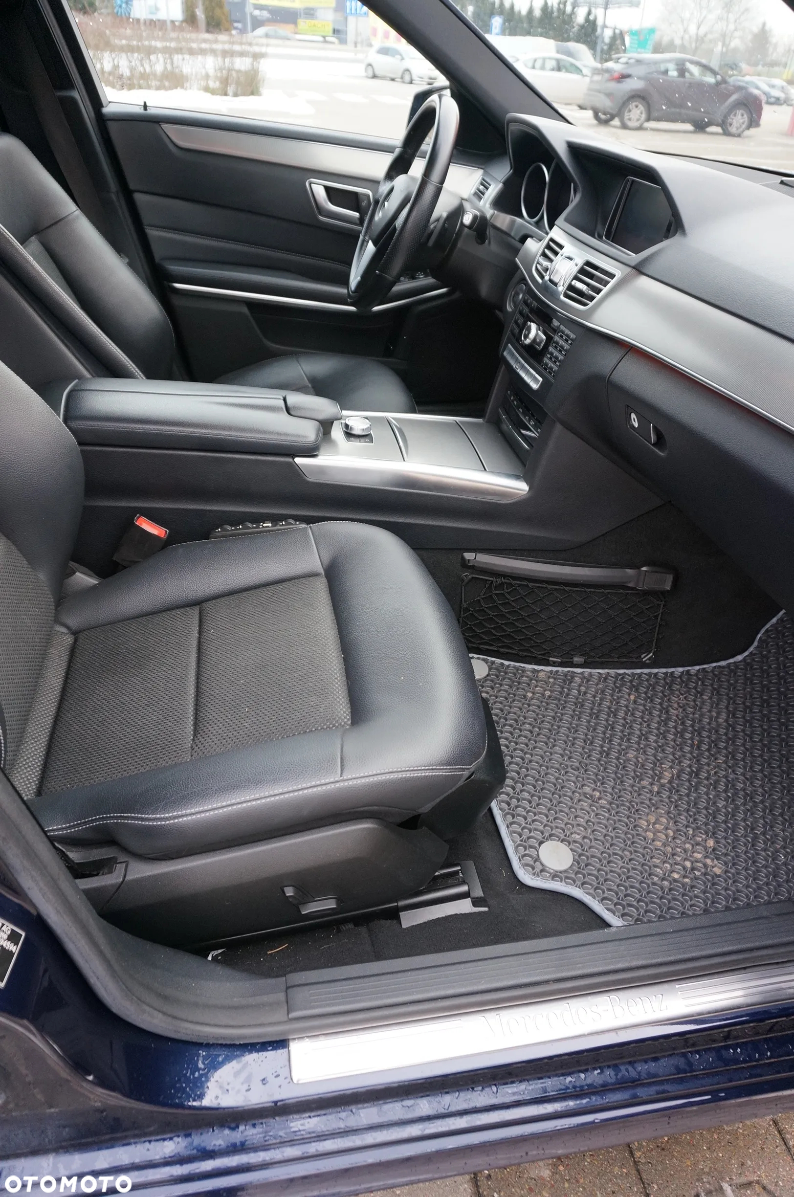 Mercedes-Benz Klasa E 300 BlueTec Hybrid - 18