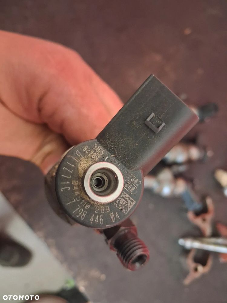 Wtryski bmw mini 2.0 d 0445110289 łapki szpilki mocowania