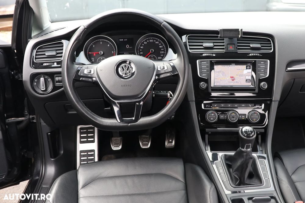 Volkswagen Golf 1.6 TDI DPF BlueMotion Technology Highline - 5