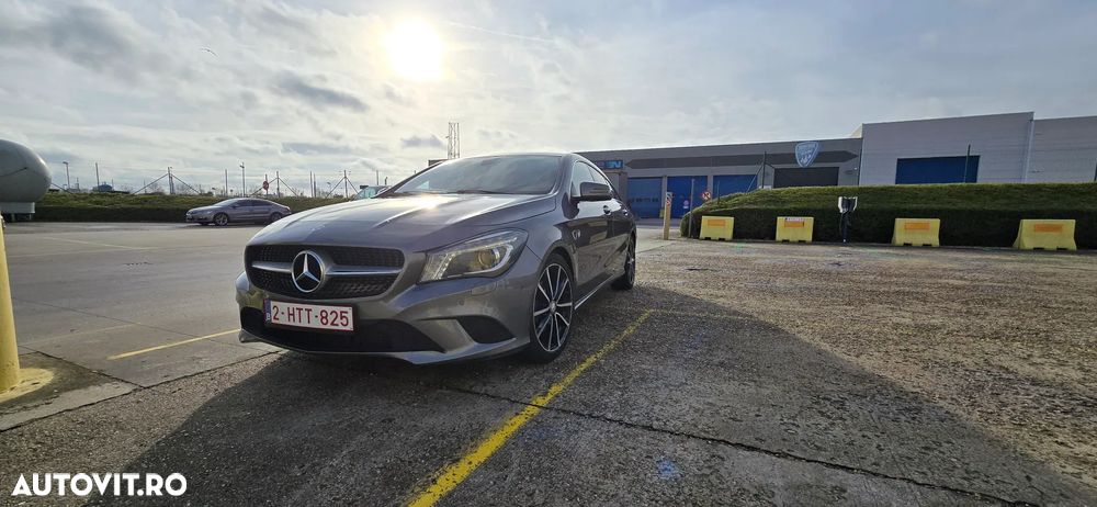 Mercedes-Benz CLA Shooting Brake 200 d Urban - 9