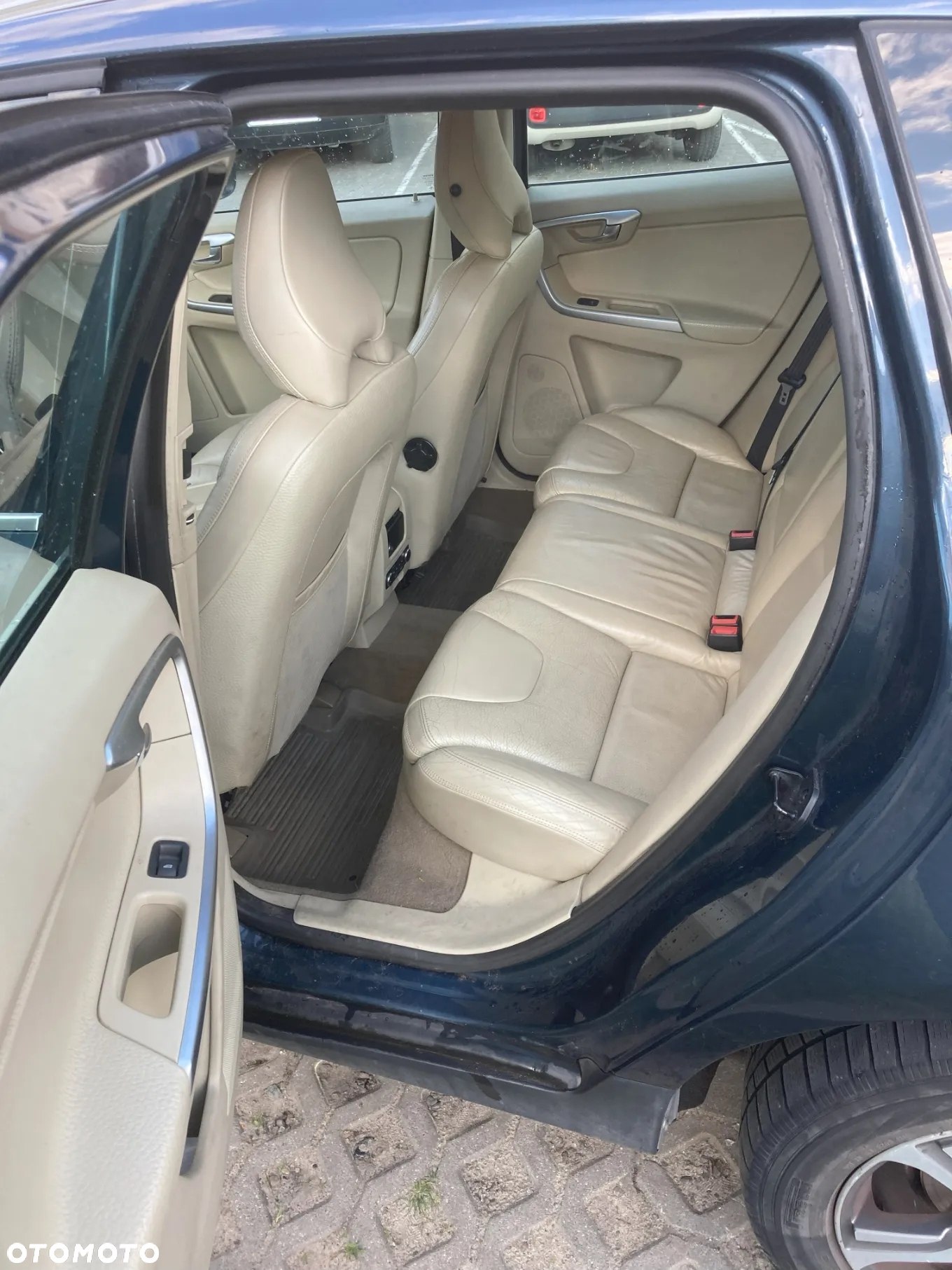 Volvo XC 60 - 8