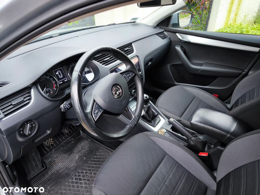 Skoda Octavia 1.6 TDI Ambition - 6