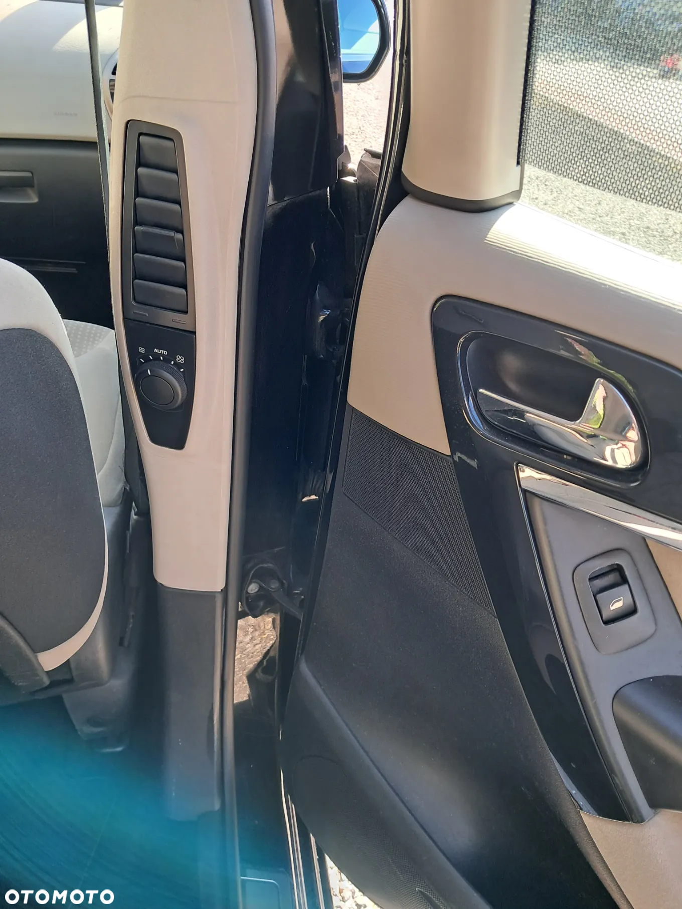 Citroën C4 2.0 HDi Exclusive - 20