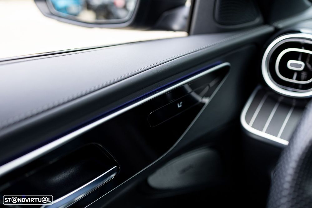 Mercedes-Benz C 300 e AMG Line - 39