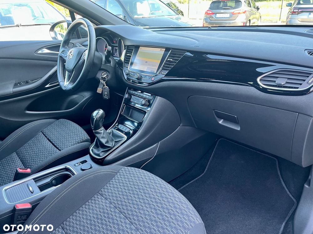 Opel Astra 1.4 Turbo Business - 19