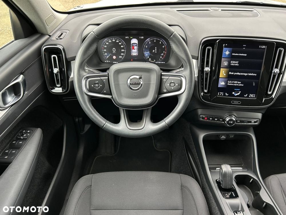 Volvo XC 40 T3 Momentum - 6
