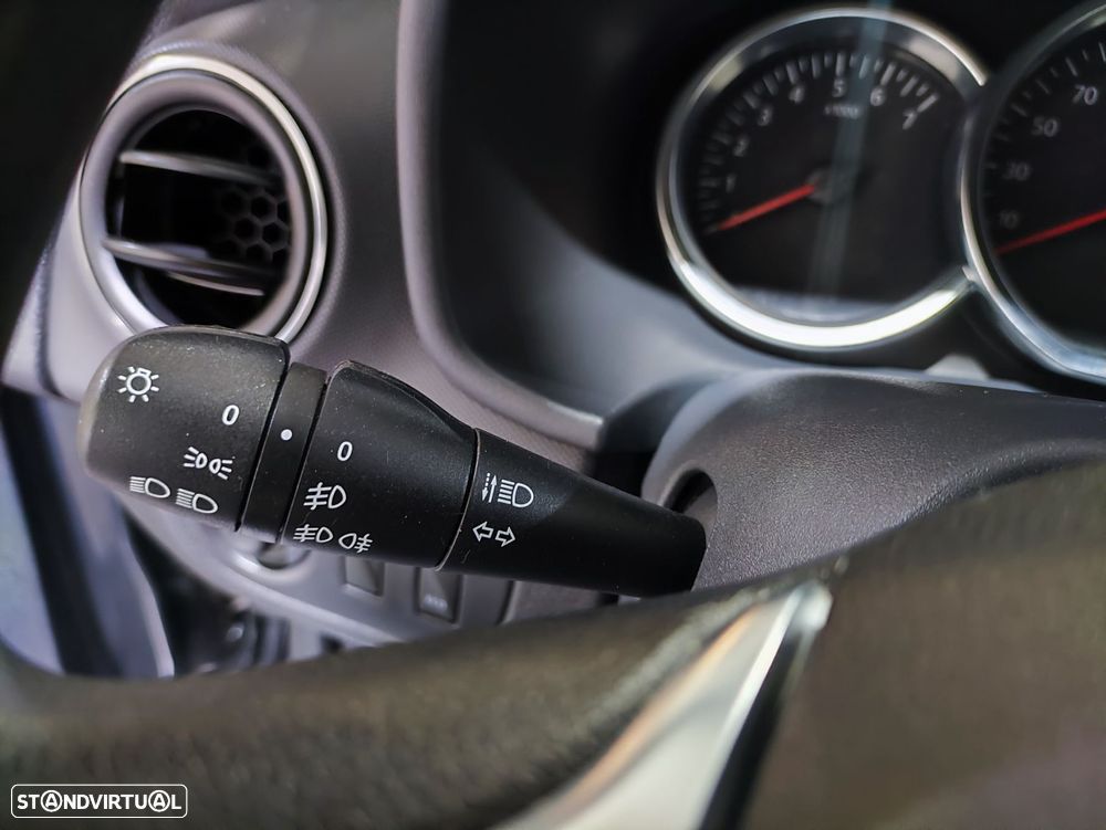 Dacia Logan 0.9 TCe Confort - 11