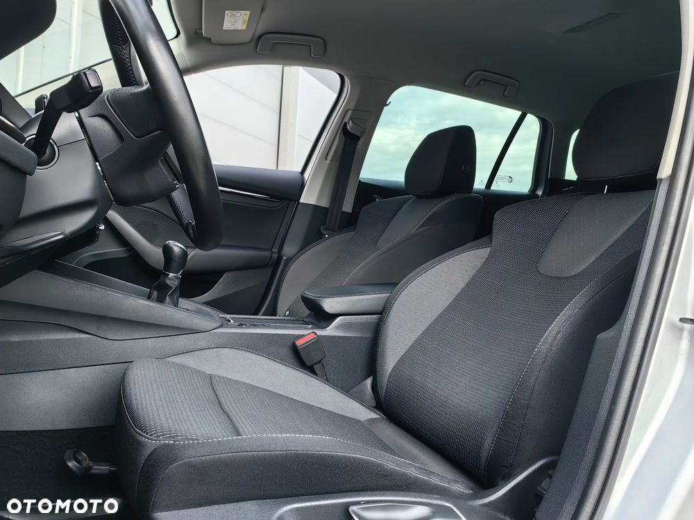 Skoda Octavia 1.5 TSI Business - 6