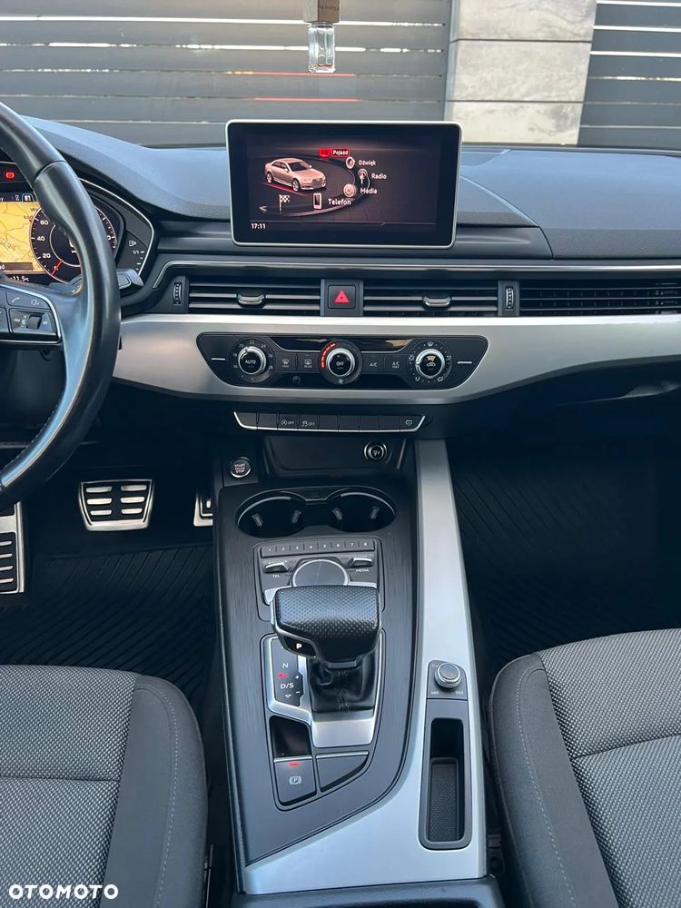 Audi A4 Limousine 2.0 TDI ultra S tronic - 16