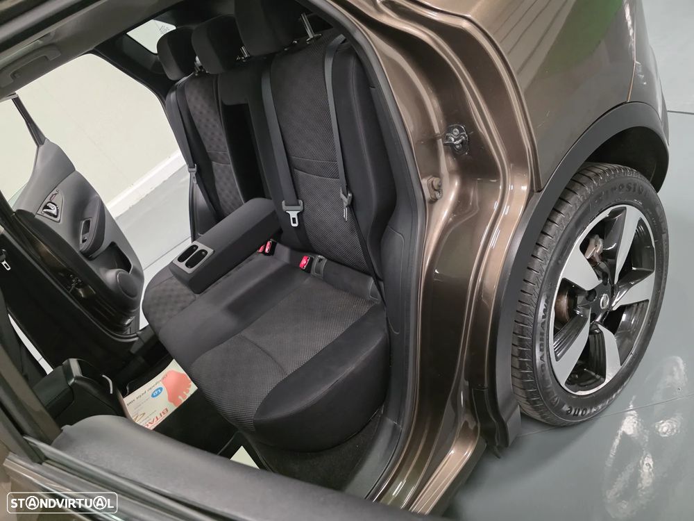 Nissan Qashqai 1.5 dCi N-Connecta Led - 42