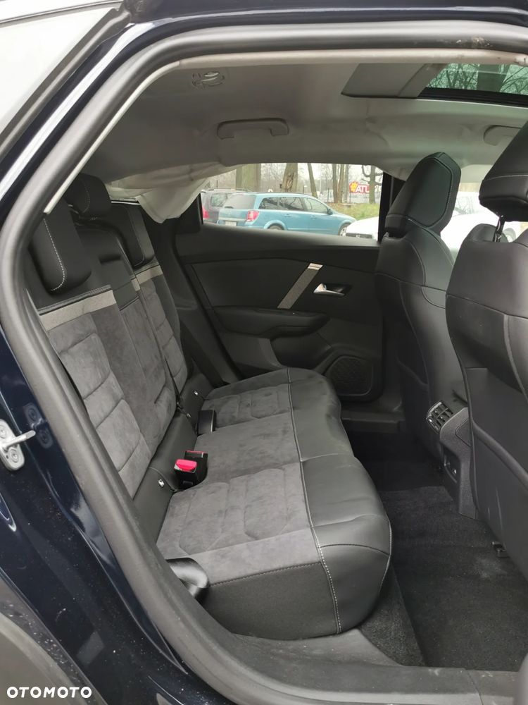 Citroën C4 Hybrid 136 ë-DSC6 PLUS - 23