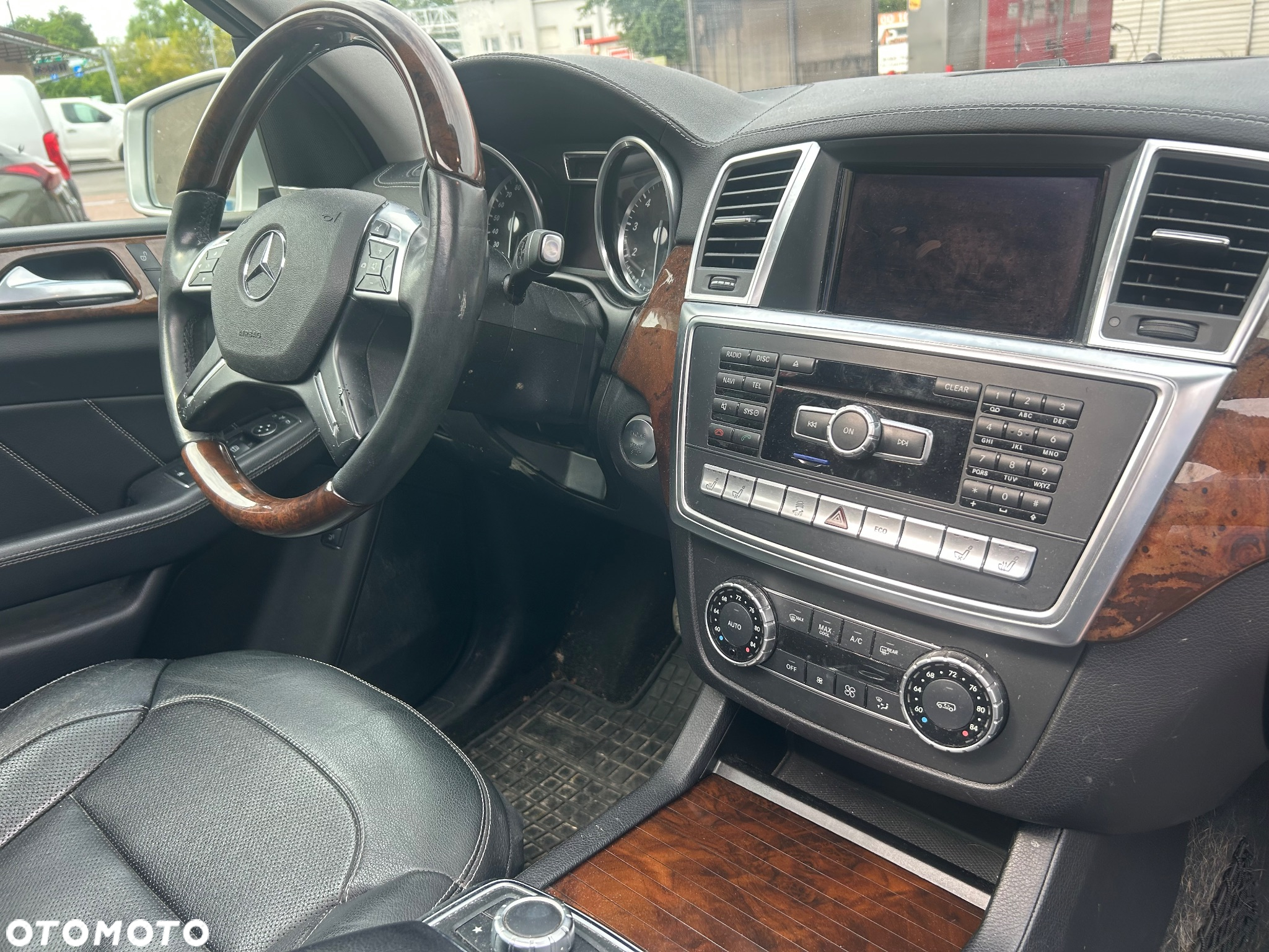 Mercedes-Benz GL 400 4Matic 7G-TRONIC - 13