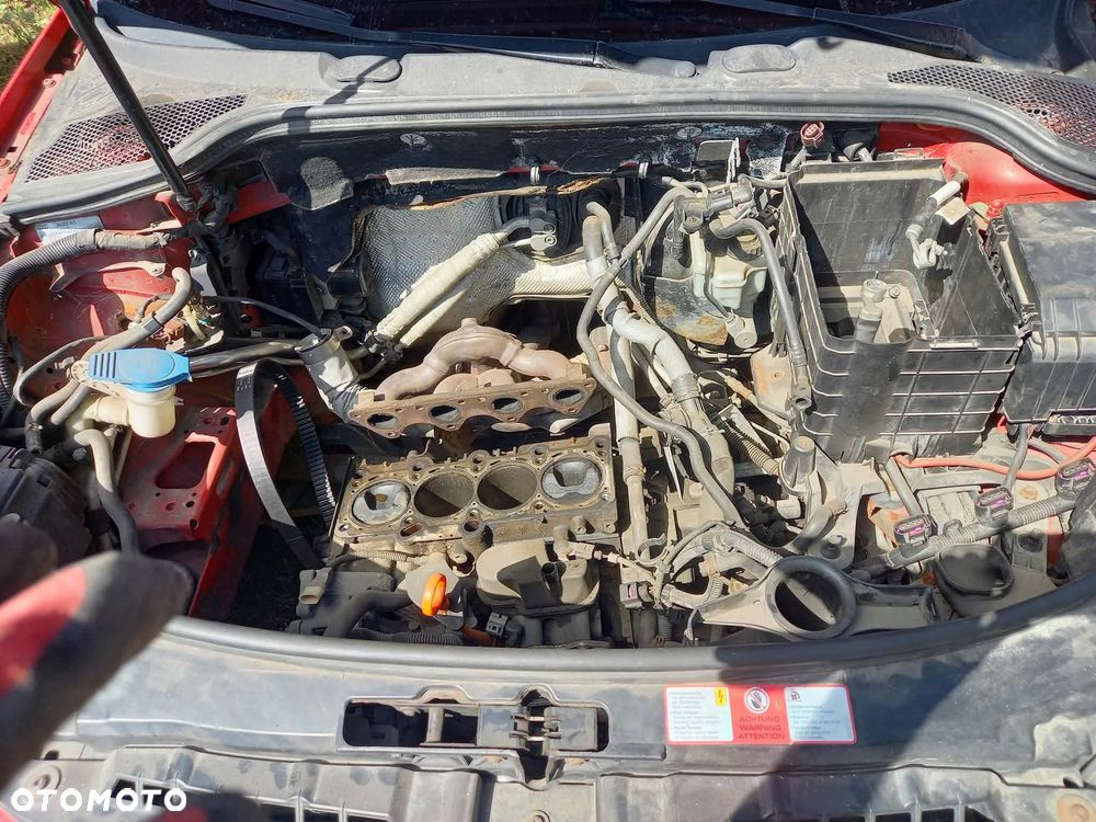 Części do Audi A3 8P 3-drzwi 2.0 FSi benzyna 2004r. silnik skrzynia drzwi maska klapa - 9