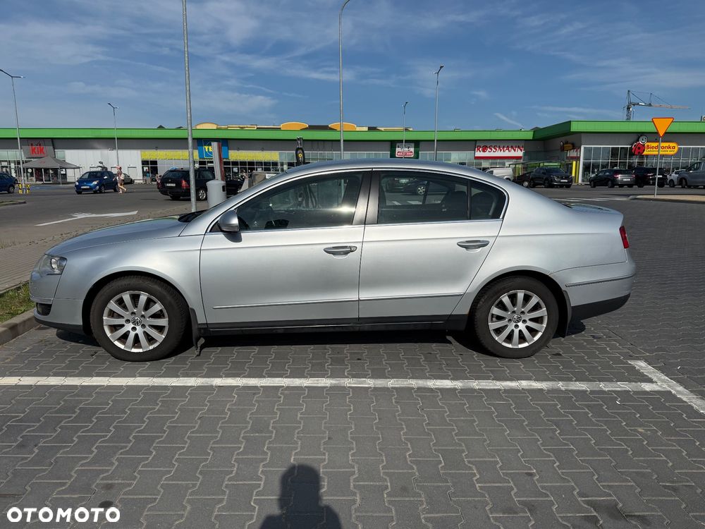 Volkswagen Passat 2.0 TDI Comfortline - 3