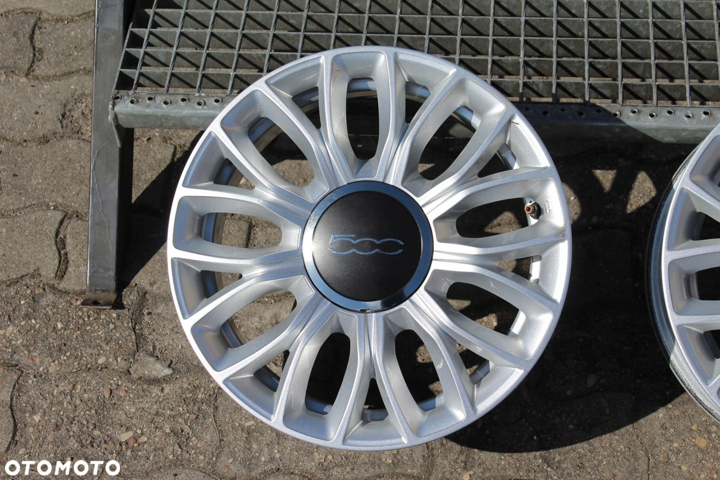 ORYG FIAT 500 15cali 4x98 ET35 6J - 3