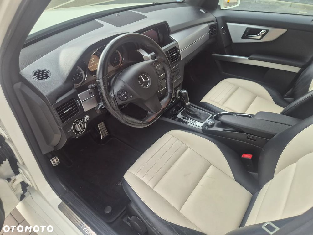 Mercedes-Benz GLK 220 CDI DPF 4Matic BlueEFFICIENCY 7G-TRONIC Edition 1 - 8