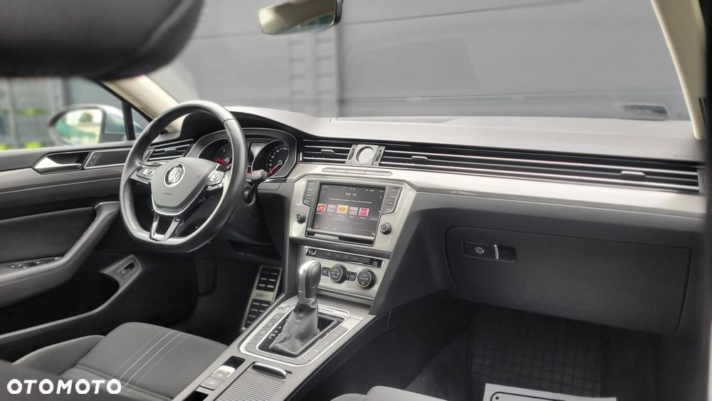 Volkswagen Passat Alltrack 2.0 TDI SCR 4Motion DSG (BMT) - 33
