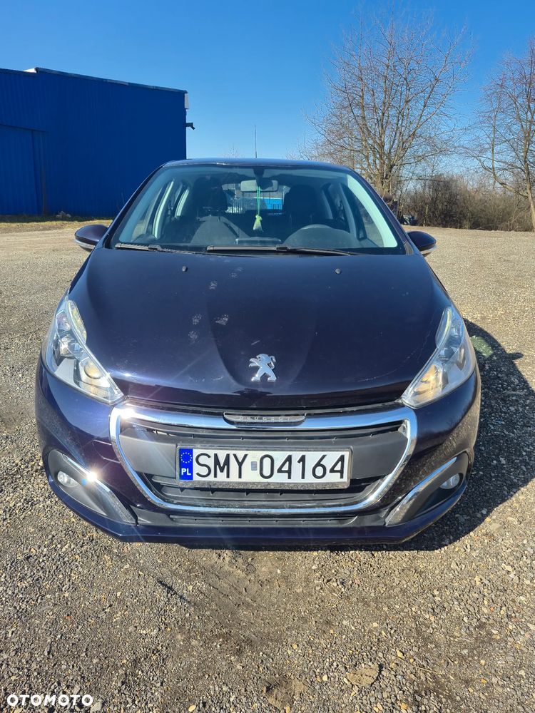 Peugeot 208 - 5