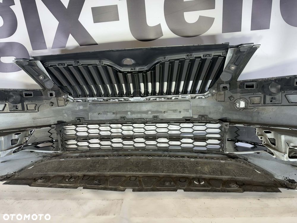 Skoda SuperB III Zderzak Przód Przedni Sprysk LF9E 15-19 3V0807221 - 9