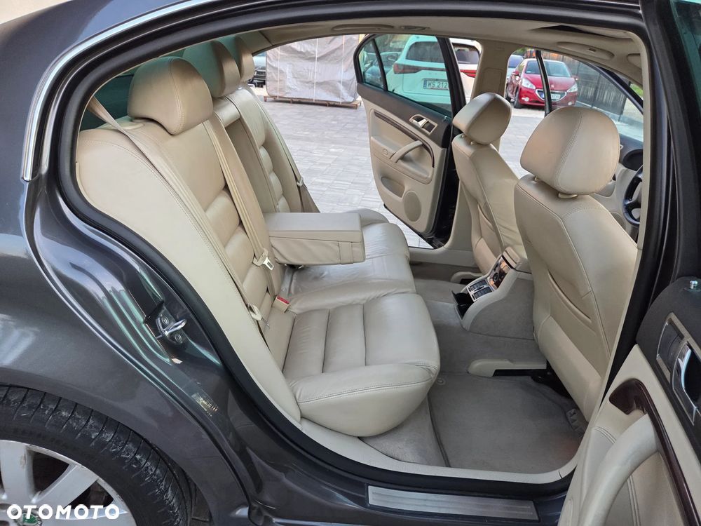 Skoda Superb 2.0 TDI DPF Exclusive - 21